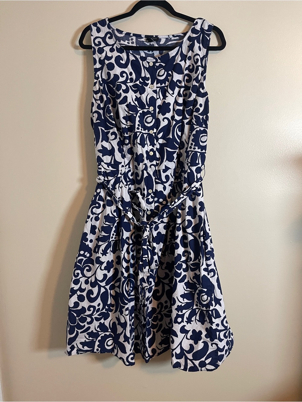 Talbots Dress Womens 16W Navy and White Floral Sleeveless Chic Summer Workwear